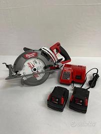 Seghetto circolare a batteria Milwaukee da 7 1/4"