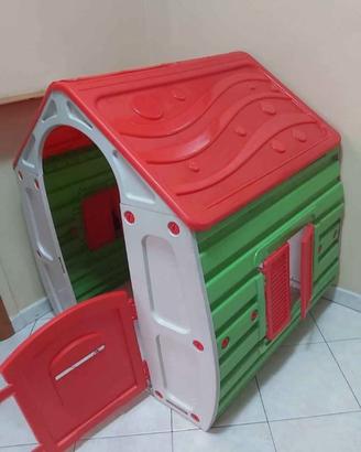 Casetta gioco per bambini a casa/giardino