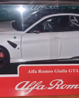 Alfa Romeo GTAM Burago scal 1/18