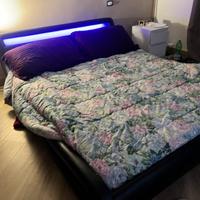 Letto matrimoniale design con led