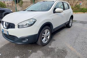 Nissan Qashqai con gancio traino