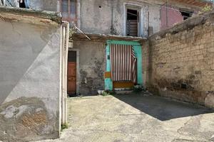Casa indipendente di 344 m² con 5 locali a Nola