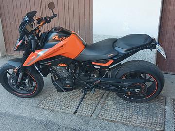KTM 790 Duke -