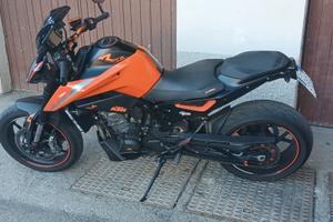 KTM 790 Duke -