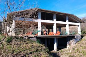 BIFAMILIARE A MONTEFREDANE