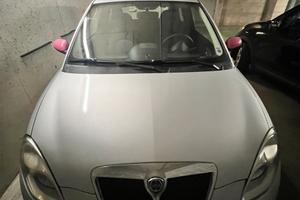 LANCIA YPSILON PER NEOPATENTATI
