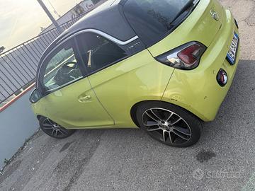 Opel adam 1.4 gpl full optional