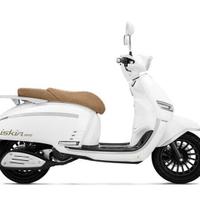 Keeway Iskia 125 Parabrezza + Bauletto incluso !