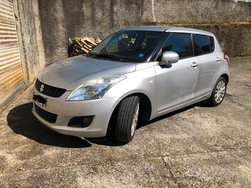Suzuki swift cambio automatico NEO patentati