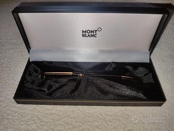 Penna a sfera Montblanc Meisterstuck