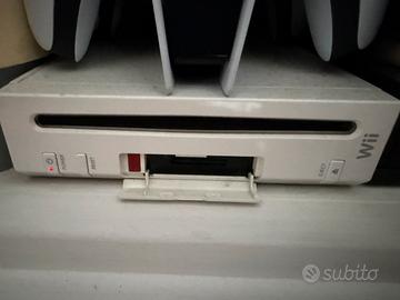 Nintendo wii con accessori consolle