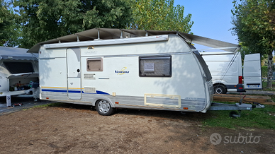 Roulotte Burstner 5 posti con veranda e tendalino
