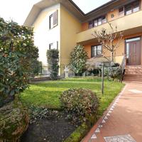 VILLA A SCHIERA A RUDIANO