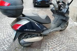 Aprilia Atlantic  condizioni perfette + Bauletto