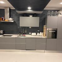 Cucina forma2000 con piano in Gres