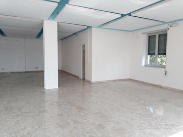 Locale commerciale Santi Cosma e Damiano