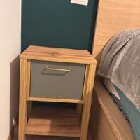 2 Comodini 42x59h cm con cassetto rovere/verde.