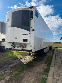 SEMIRIMORCHIO KRONE FRIGO TRASPORTO CARNI