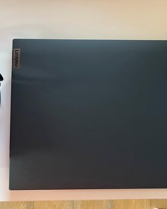 ThinkPad P16s Gen 2 (16" AMD)