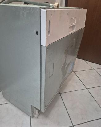lavastoviglie indesit