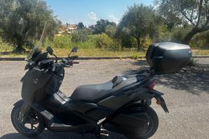 XMAX 300 COME NUOVO