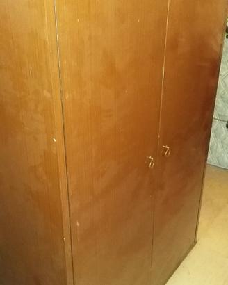 Armadio in legno