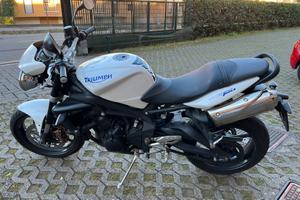 street triple r