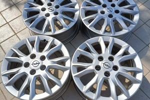 4 cerchi in lega originali  OPEL