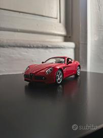 Modellino 1:32 Alfa Romeo 8C Competizione