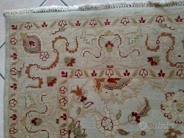 Tappeto Lana mis. cm. 150x220
