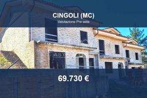 Immobile in asta di 240 m² con box auto a Cingoli