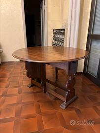 Tavolo rotondo un legno