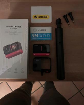 Insta 360 One Rs