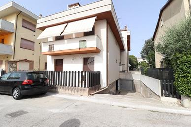 3 LOCALI A GIULIANOVA