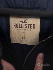 Giaccone invernale Hollister con cappuccio        