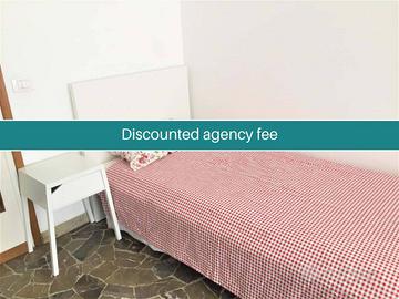 Stanza in appartamento di 150 m² a Firenze