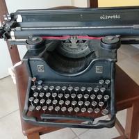 macchina da scrivere Olivetti M40 