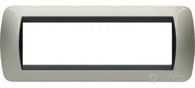 Placca Living International 7 moduli L4807AL