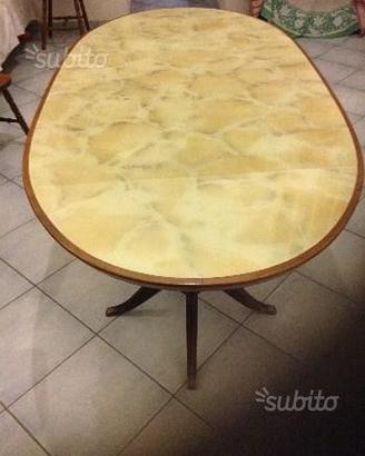 Tavolo da soggiorno stile anni '50
