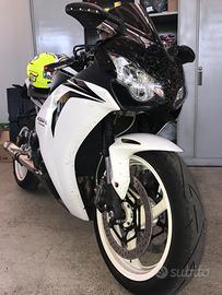 Honda cbr