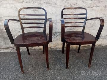Coppia vecchie sedie ufficio in legno e braccioli