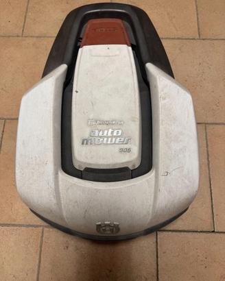 Robot tagliaerba Husqvarna Automower 305 usato
