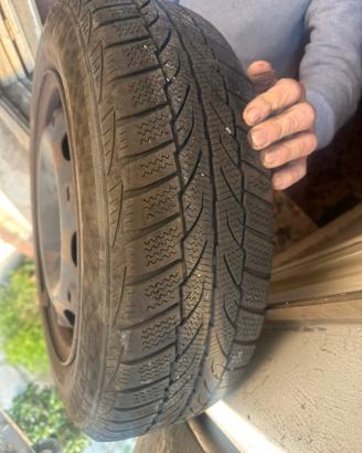 4 gomme invernali + cerchi Sportive 165/70 R14