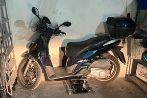 Honda. Sh150