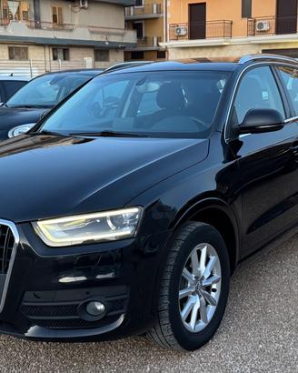 Audi Q3 2.0 TDI Buisness plus -2012