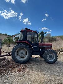 Trattore Case 885xl