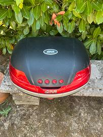Bauletto Givi 46 litri Monokey (tiene 2 caschi)