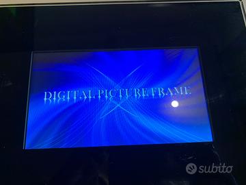 cornice digitale braun