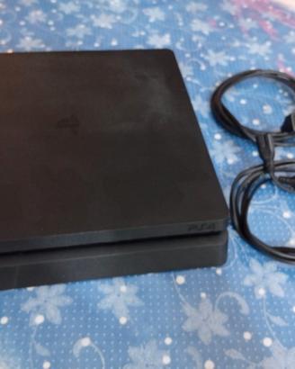 PS4 Slim 1TB usata