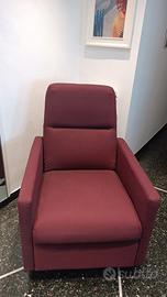 Poltrona bordeaux reclinabile 